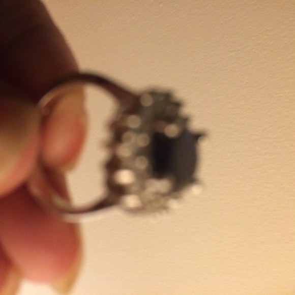Ladies size 7-7 1/2 appx. Lady Diana ring - Picture 3 of 3